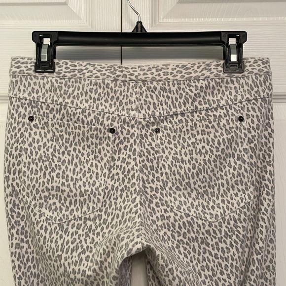 HUE Animal Print Jeggings Leggings Pants Medium - Picture 5 of 14